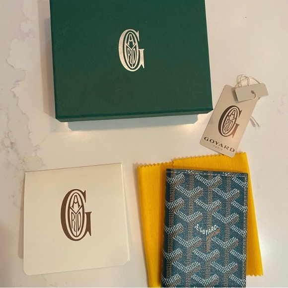 Brand new Goyard Saint Marc Card Case!! - Picture 2 of 3